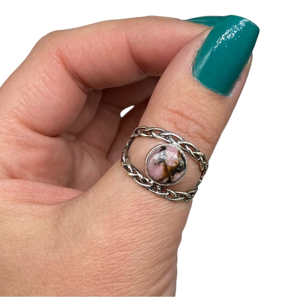 Artisan Silver and Pink Stone Ring - Picture 4 of 8